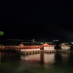 宮島グランドホテル 有もと - 夜の宮島。これも、宮島ステイならでは。