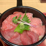 近畿大学水産研究所 はなれ - お店おすすめマグロづくしの手桶寿司✨