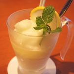 レモンのフローズンカクテル（1400円）♥