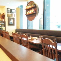 PAPPARE NAPOLI - 窓際席
