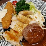 大阪屋 - 白身魚のフライ、チキンソテー、ハンバーグ