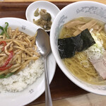 東京五十番 - 本日のおすすめ塩ラーメン   半ルースー丼   ザーサイ