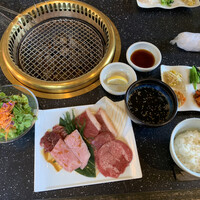 焼肉 べこ亭 たまプラーザ本店 - 