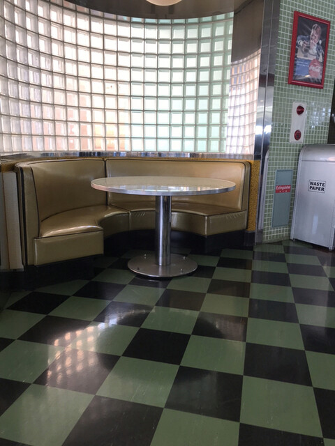 メルズ ドライブイン Mel S Drive In 桜島 カフェ 食べログ メルズ ドライブイン Mel S Drive In 桜島 カフェ 食べログ
