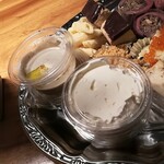 洋惣菜 亀洋 - 牛蒡のスープとカニと甘海老のマリネ、カラスミのムース