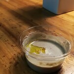 洋惣菜 亀洋 - 牛蒡とトリュフの一口スープ