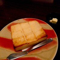 赤坂 津つ井 総本店 - トースト