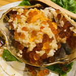 韓国食堂 入ル - ご飯、醤油ダレ、カニ味噌、イクラすべてを混ぜ混ぜしたとこ
