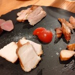 Sumiyaki Toritaka - 自家製燻製盛り合わせ♪