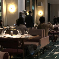 THE UPPER - 店内