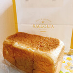ベーカリー・ラコルタ - 食パン