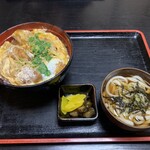 味処 東本店 - かつ丼(830円)　ミニうどん付き