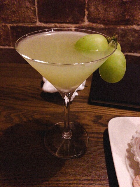 カゾン イッツ バー 旭川のおしゃれなバー | 夜間営業