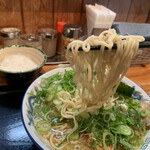 中華蕎麦 春馬 - 麺リフト⤴️