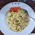 鶴亀 - 五目チャーハン 600円(税込)(2020年12月28日撮影)