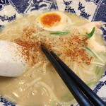 鳥そば 真屋 - 辛み投入