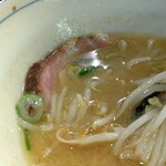 翔鶴 - このもやし、ほんとシャクシャクしてて美味しいんだなぁ、もう。火の通り具合がサイコー！