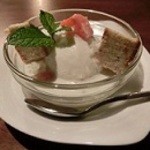 プラウチャイ - デザート：アイスクリーム・カティ