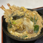富士 - 相変わらず凄いボリュームの天玉丼です