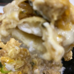 富士 - 天ぷらにはサクサクの食感も残る、絶妙な卵とじです