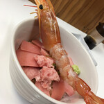 市場のめしや まんまる食堂 - 大漁マグロ大海老丼1000円