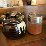 ラモスカレー - 福神漬け、チリペッパー