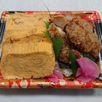 おあしすファーム デリカ - だし巻き唐揚げ丼(580円)