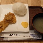 和味茶屋 こめまる - 塩むすびと塩ザンギセット(2021.01)