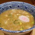 舎鈴 - 魚介の味わいは弱い