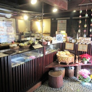 八重吉煎餅店_2
