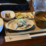 Niwato Bungaku - 定食　チキンフリカッセ