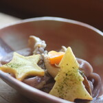 Nanairo Nonta - 古代米「黒米」のパスタ山芋とキノコのソース
