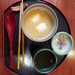 Marusan Kafe - 季節のおしるこ（お茶・塩昆布付き）