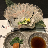 日本料理 梅林 - ふぐ刺身　これで一人前