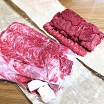 Ooinikuten - 神戸ビーフ ロース焼肉 神戸ビーフ すきやき肉　