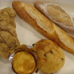イタル･スギハラ - マフィン、黒糖きな粉パン、チョコチップメロンパンなどなど