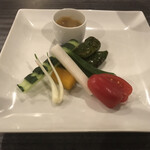 酒肴や 治流 - 島野菜のバーニャカウダ
            西京味噌ソース