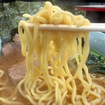 横濱ラーメン あさが家 - 麺リフト。