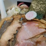 おおぜき中華そば店 - にぼしそばアップ