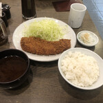 勝烈庵 - ロースかつ定食