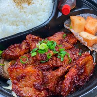 焼肉の龍園 小倉本店 - 黒毛和牛辛カルビ弁当