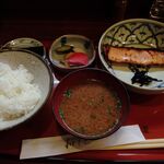 和もと - 2020/12（昼：鮭粕漬，ごはん半分）