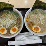 Ramen Taizan - 左：特選あごだし醤油＋味玉、右：濃厚！えび醤油PREMIUM