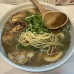 らーめん キング - ストレート中太麺