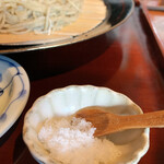 志蕎庵 江月 - お塩でも楽しめる