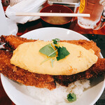 炉端バル さま田 - とろとろ玉子の角煮カツ丼 ダブルご飯大盛り