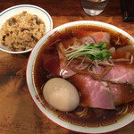 中華そば しば田 - 味玉チャーシュー中華そば＋炊き込みご飯