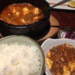 肉問屋じゅわっち - 激辛麻婆豆腐