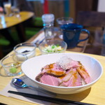 カフェ＆バー ディズゥル - 数量限定ローストポーク丼