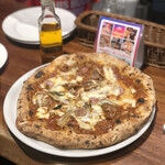 PIZZERIA DA GRANZA - ラグーソースのピッツァ